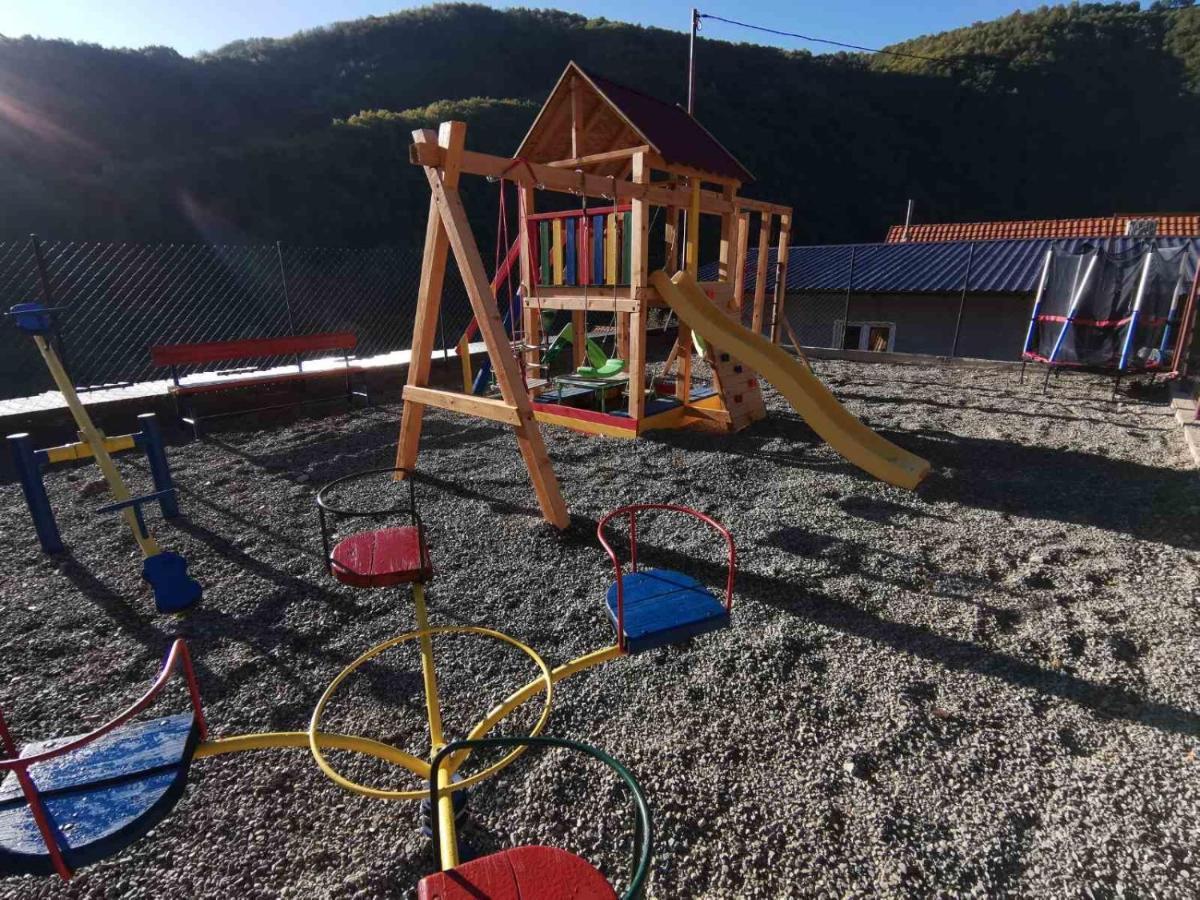 Aphrodite Hills Apartments-Stara Planina Crni Vrh Extérieur photo