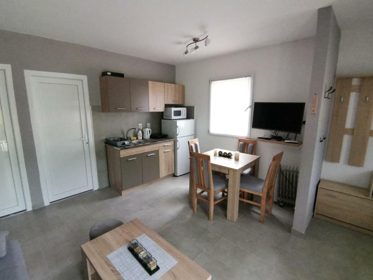 Aphrodite Hills Apartments-Stara Planina Crni Vrh Extérieur photo