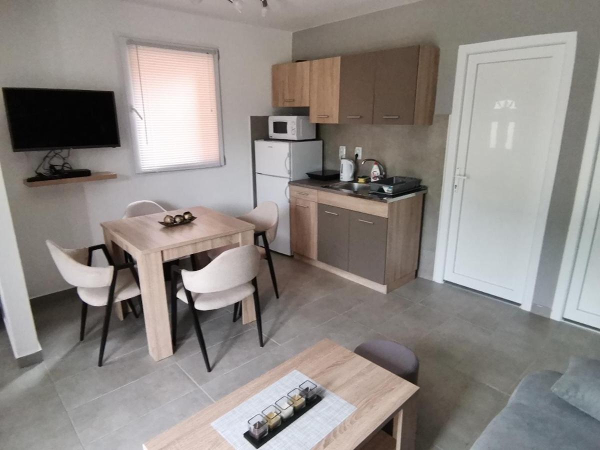 Aphrodite Hills Apartments-Stara Planina Crni Vrh Extérieur photo